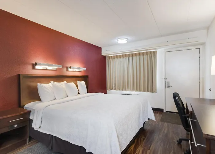 Super 8 By Wyndham - Northbrook 3* Дирфилд