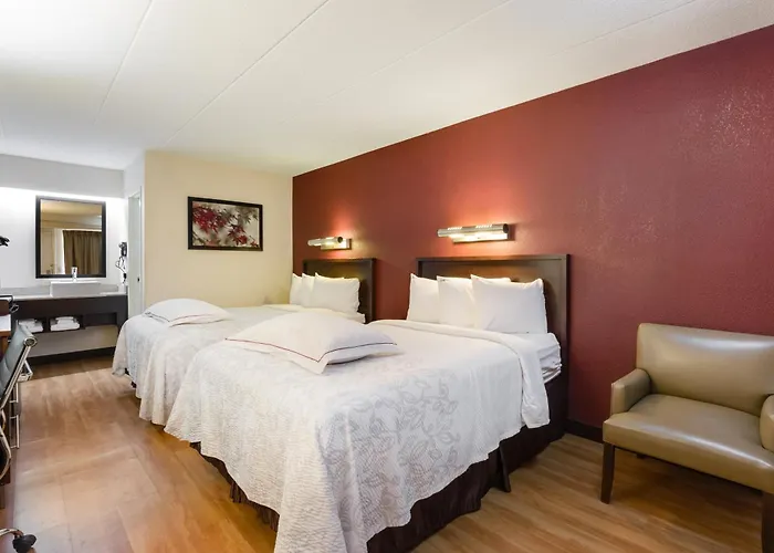 Super 8 By Wyndham - Northbrook 3*