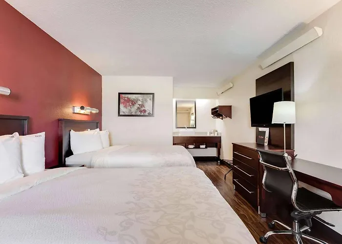Super 8 By Wyndham - Northbrook Дирфилд