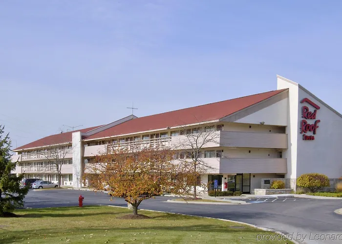 Отель Super 8 By Wyndham - Northbrook